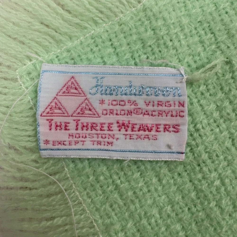 The Three Weavers 100% virgin